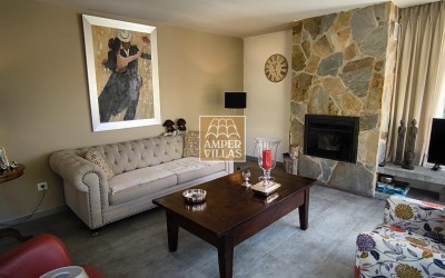 Lovely, cosy villa with a beautiful garden.